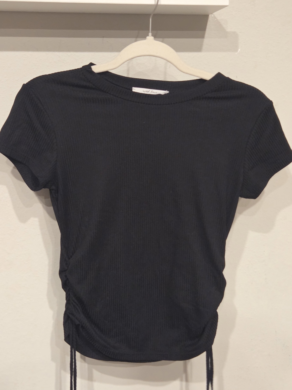 Ribbed Side-Ruched Short Sleeve Tee - Black